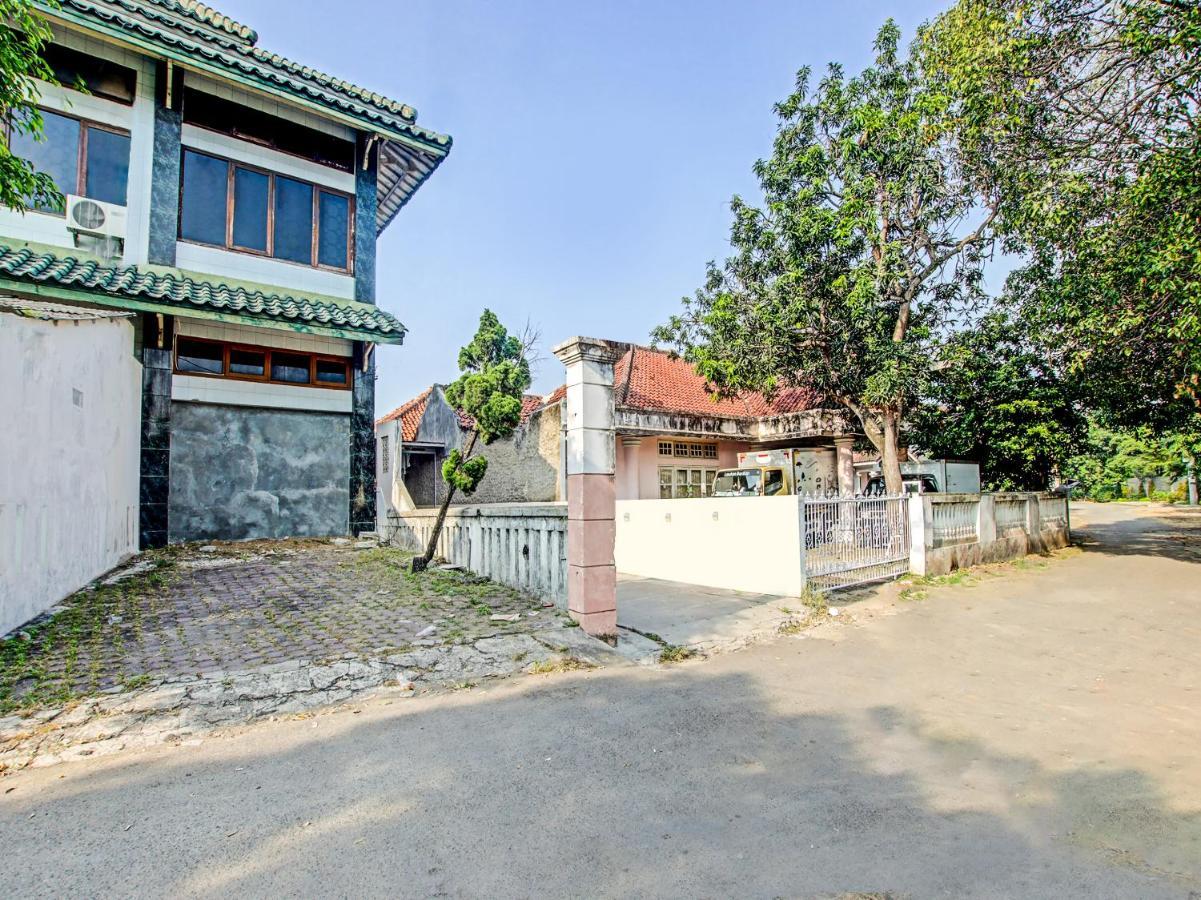 Oyo 91490 Hotel Rumah Kita Cirebon Exterior foto