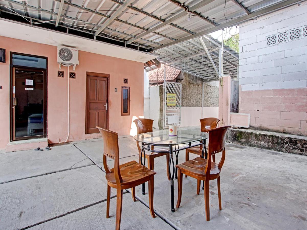 Oyo 91490 Hotel Rumah Kita Cirebon Exterior foto