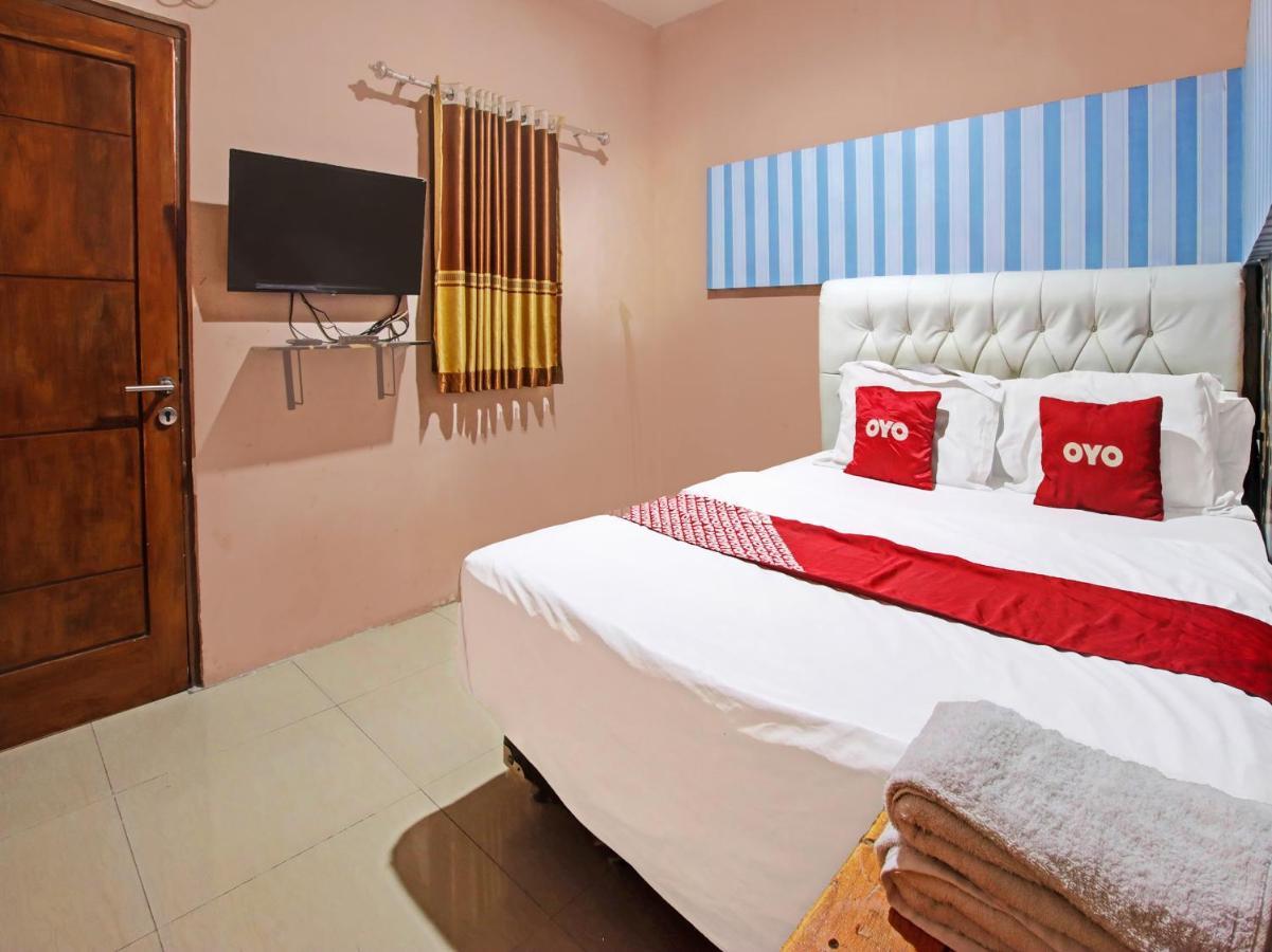 Oyo 91490 Hotel Rumah Kita Cirebon Exterior foto